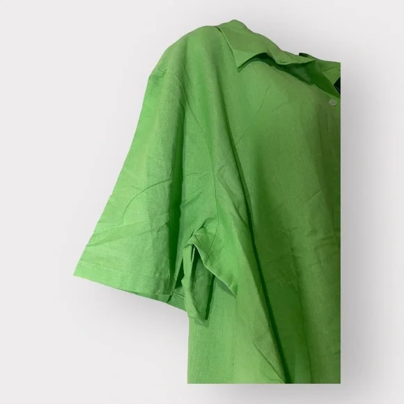 H&M pretty green button up shirt - Picture 2 of 8